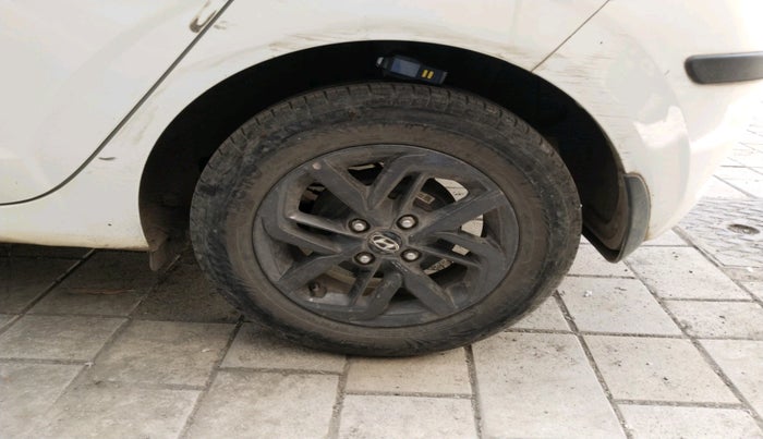 2021 Hyundai GRAND I10 NIOS SPORTZ 1.2 KAPPA VTVT CNG, CNG, Manual, 20,607 km, tyre