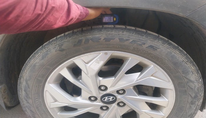 2022 Hyundai Creta SX 1.5 PETROL, Petrol, Manual, 58,156 km, tyre