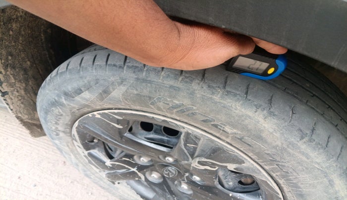 2023 Hyundai VENUE S 1.2, Petrol, Manual, 31,135 km, tyre