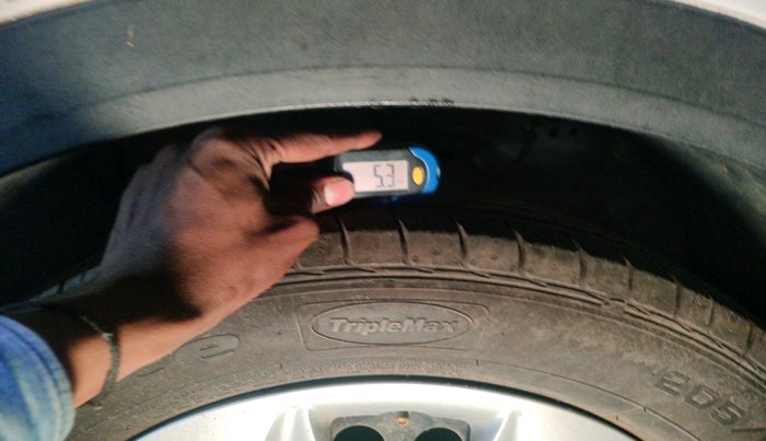 2016 Hyundai Creta E PLUS 1.6 PETROL, Petrol, Manual, 37,497 km, tyre