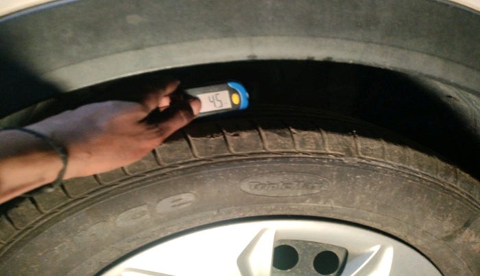 2016 Hyundai Creta E PLUS 1.6 PETROL, Petrol, Manual, 37,497 km, tyre