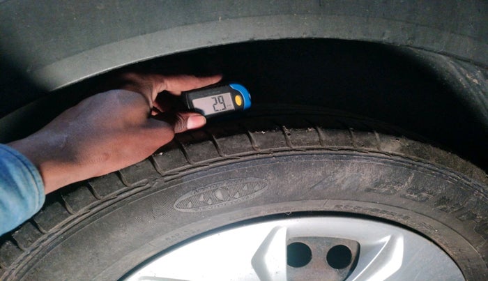 2016 Hyundai Creta E PLUS 1.6 PETROL, Petrol, Manual, 37,497 km, tyre