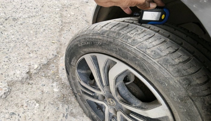 2018 Tata Tiago XZA PETROL, Petrol, Automatic, 18,060 km, tyre