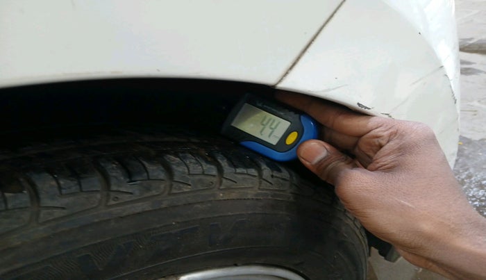 2015 Hyundai Xcent SX 1.2, Petrol, Manual, 59,457 km, tyre