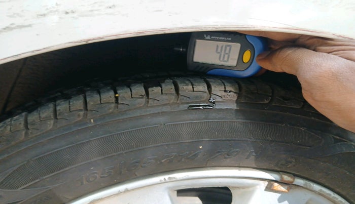 2015 Hyundai Xcent SX 1.2, Petrol, Manual, 59,457 km, tyre