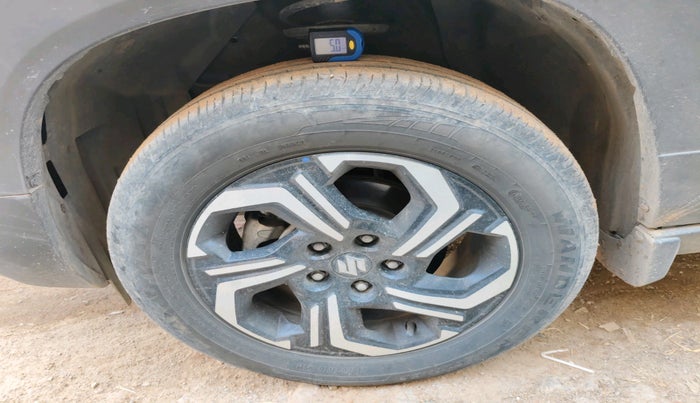 2024 Maruti BREZZA ZXI + AT SMART HYBRID, Petrol, Automatic, 34,033 km, tyre