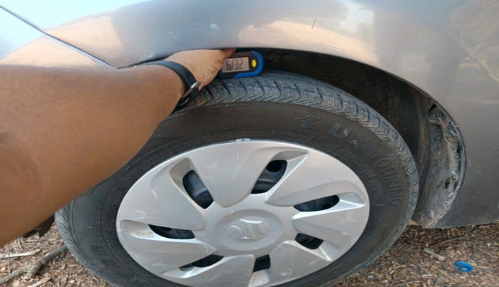 2014 Maruti Celerio VXI AMT, Petrol, Automatic, 83,387 km, tyre