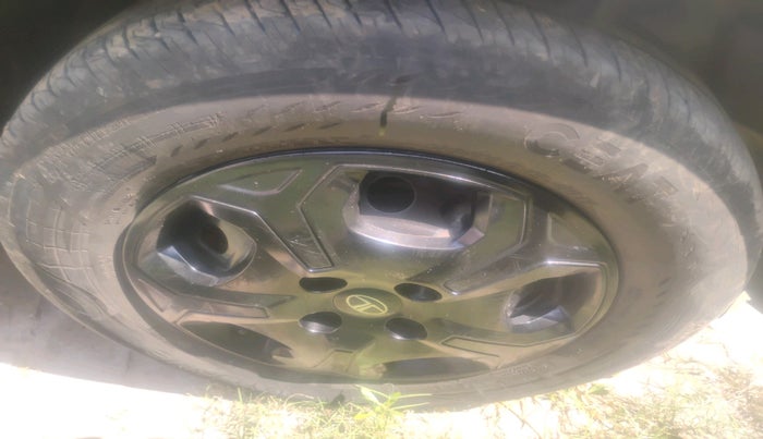 2024 Tata PUNCH ACCOMPLISHED MT CNG, CNG, Manual, 56,510 km, tyre