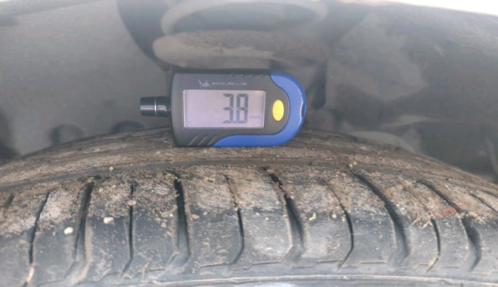 2017 Ford Ecosport TITANIUM+ 1.5L DIESEL, Diesel, Manual, 1,36,895 km, tyre