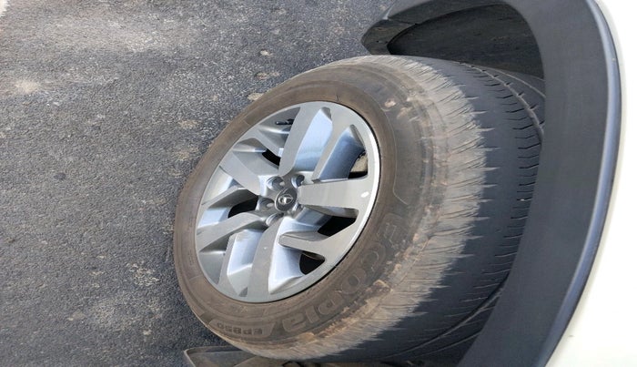 2023 Tata Safari XZ PLUS, Diesel, Manual, 54,046 km, tyre