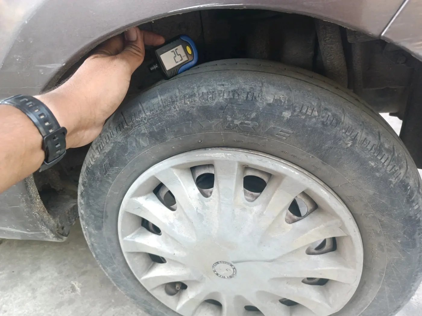 2018 Tata Tiago XT DIESEL, Diesel, Manual, 1,29,063 km, tyre