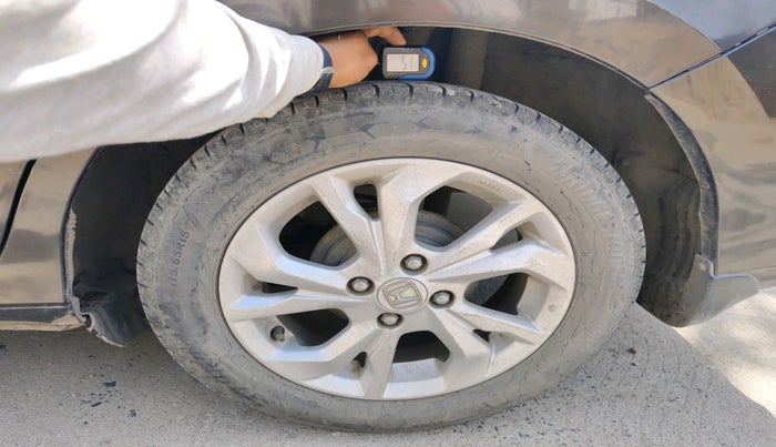 2019 Honda Amaze 1.2L I-VTEC V, Petrol, Manual, 62,395 km, tyre