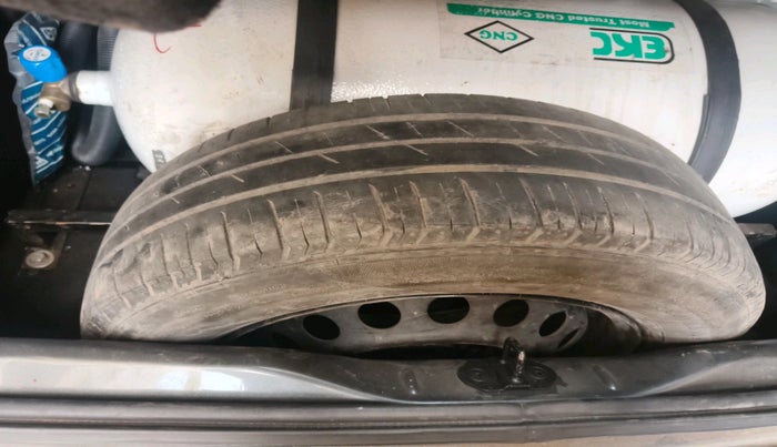 2022 Tata PUNCH PURE MT, CNG, Manual, 86,364 km, tyre