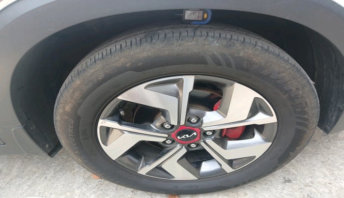 2021 KIA SONET GTX PLUS 1.0 DCT, Petrol, Automatic, 1,09,519 km, tyre