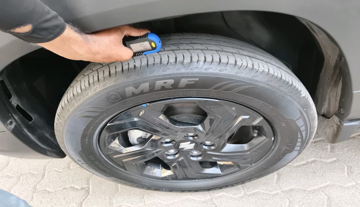 2024 Maruti BREZZA ZXI S-CNG, CNG, Manual, 14,786 km, tyre