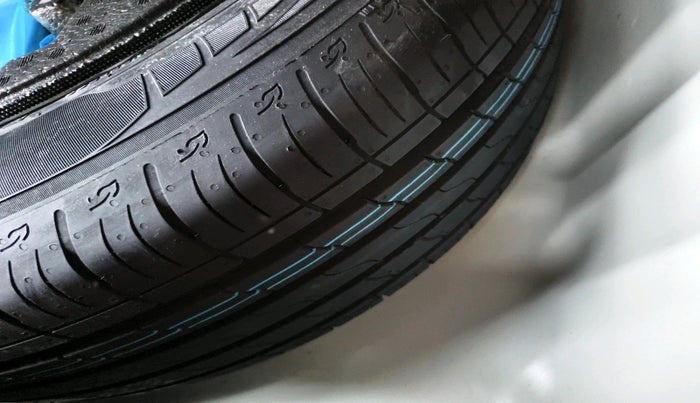 2024 Maruti BREZZA ZXI S-CNG, CNG, Manual, 14,786 km, tyre