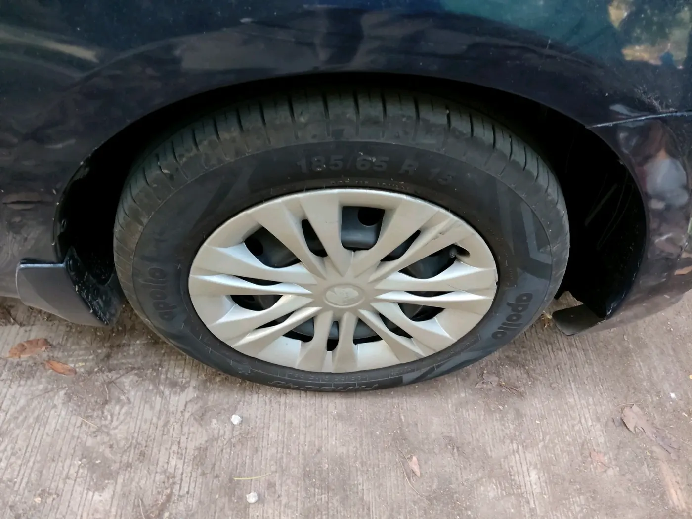 2022 Maruti Ciaz SIGMA 1.5 SHVS MT  PETROL, Petrol, Manual, 46,217 km, tyre
