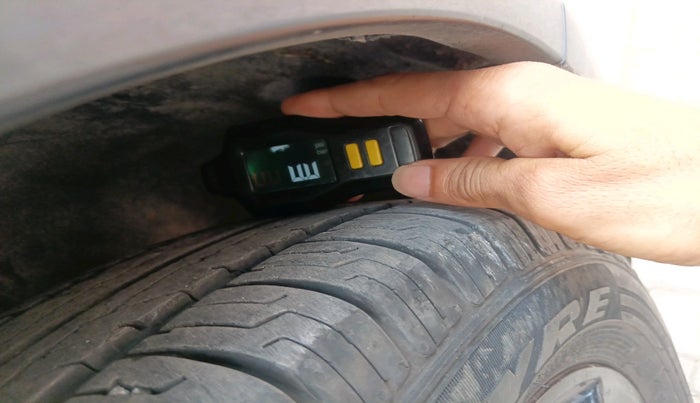 2018 Maruti IGNIS ZETA 1.2 AMT, CNG, Automatic, 1,28,209 km, tyre