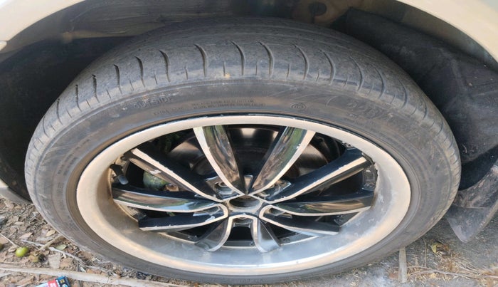 2006 Skoda Octavia LK DIESEL, Diesel, Manual, 1,55,602 km, tyre