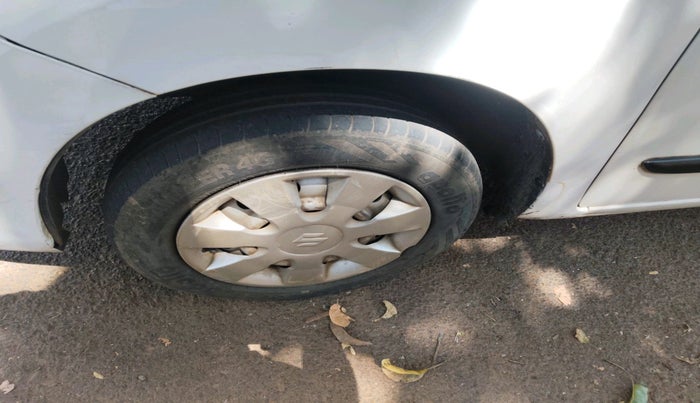 2013 Maruti Wagon R 1.0 LXI, Petrol, Manual, 87,506 km, tyre