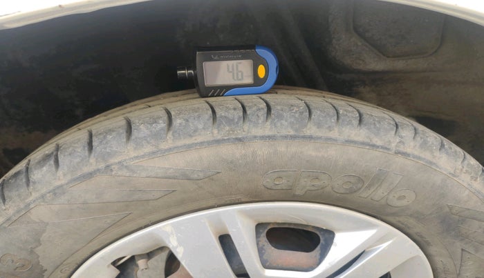 2017 Datsun Redi Go T (O), CNG, Manual, 64,560 km, tyre