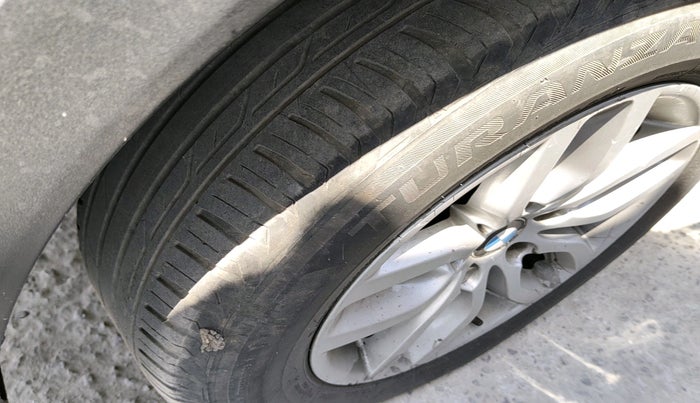 2013 BMW X3 XDRIVE 20D, Diesel, Automatic, 1,76,845 km, tyre