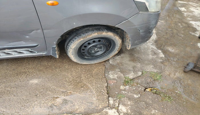 2011 Maruti Wagon R 1.0 VXI, Petrol, Manual, 1,03,210 km, tyre