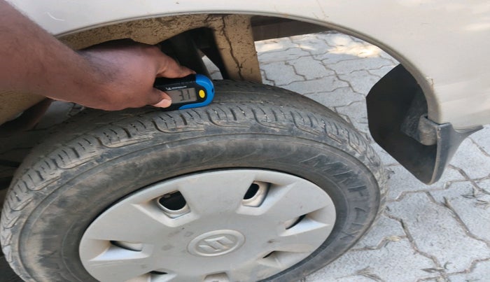 2021 Maruti Eeco 5 STR WITH A/C+HTR, Petrol, Manual, 82,685 km, tyre