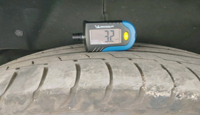 2021 MG GLOSTER SAVVY 6 STR 2.0 TWIN TURBO 4WD, Diesel, Automatic, 83,009 km, tyre