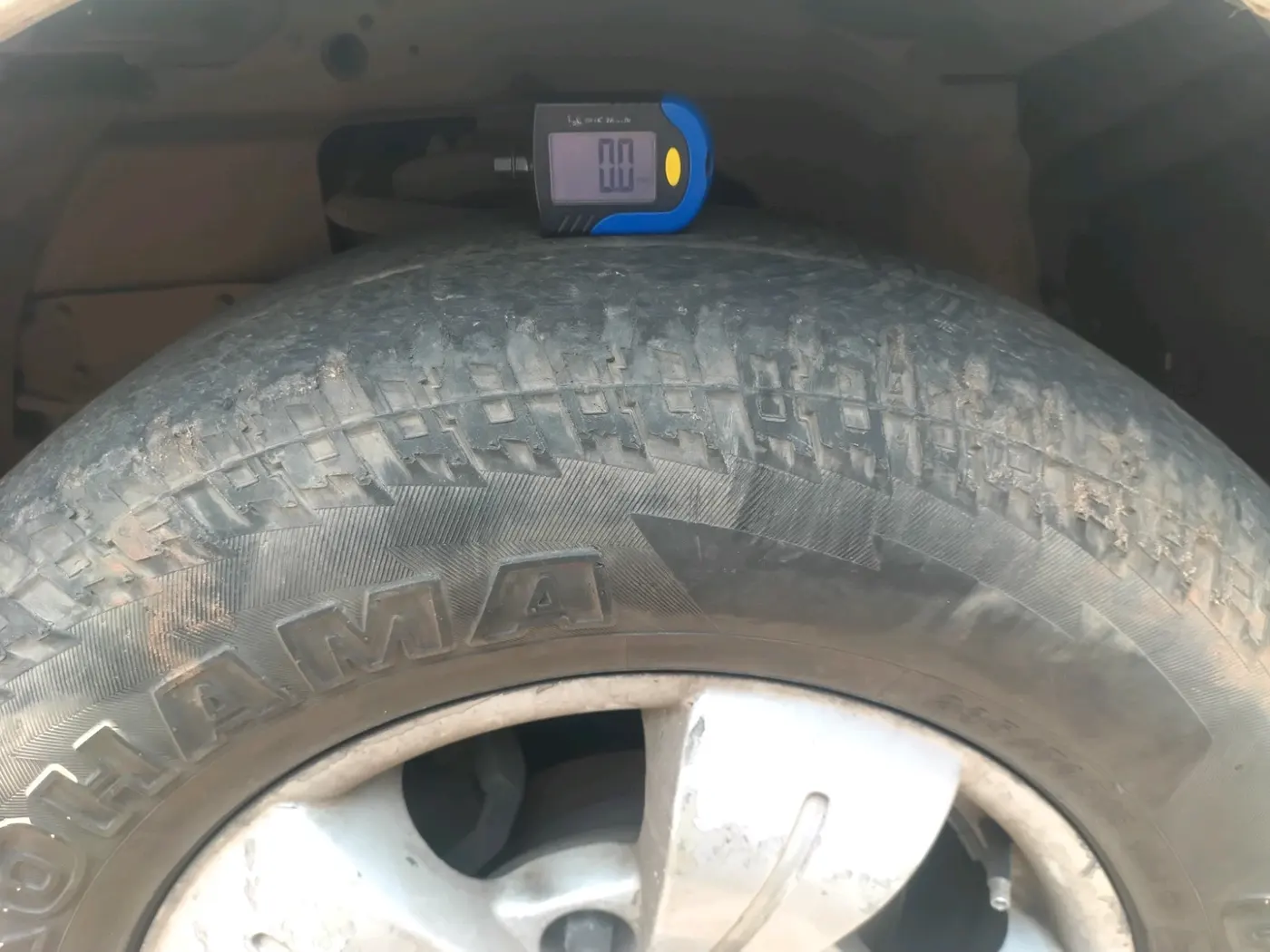2014 Tata Safari Storme 2.2 EX 4X2, Diesel, Manual, 1,23,338 km, tyre