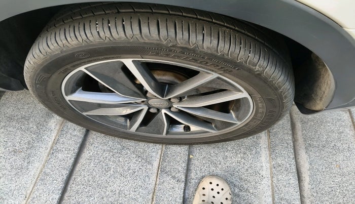 2017 Audi Q3 35 TDI Quattro, Diesel, Automatic, 93,952 km, tyre