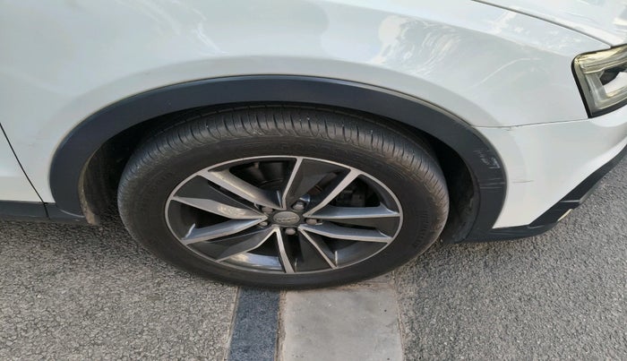 2017 Audi Q3 35 TDI Quattro, Diesel, Automatic, 93,952 km, tyre