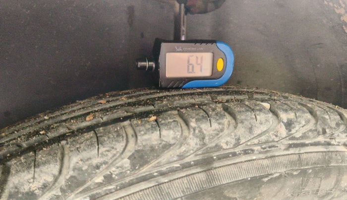 2012 Volkswagen Polo COMFORTLINE 1.2L PETROL, Petrol, Manual, 70,789 km, tyre