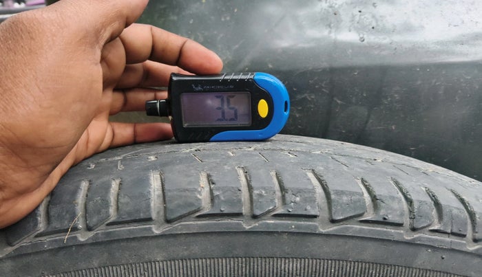 2012 Volkswagen Polo COMFORTLINE 1.2L PETROL, Petrol, Manual, 70,789 km, tyre