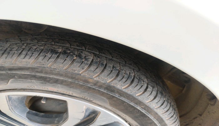 2024 Tata Tiago XTA PETROL, Petrol, Automatic, 19,675 km, tyre