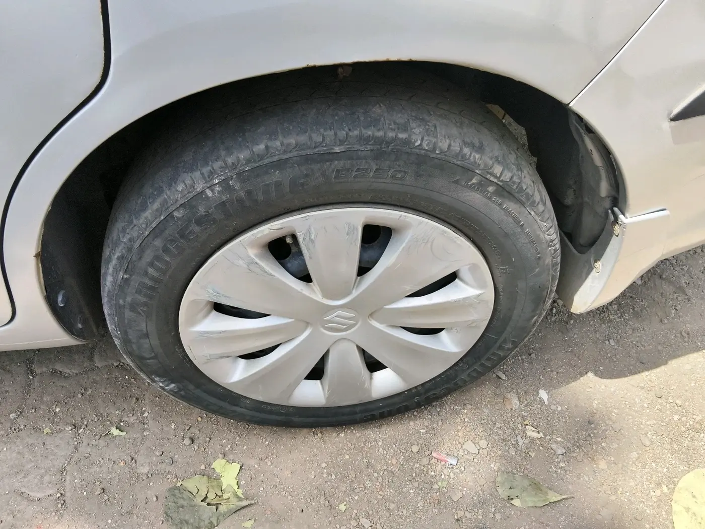 2015 Maruti Ertiga VXI CNG, CNG, Manual, 1,18,963 km, tyre
