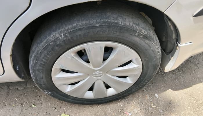 2015 Maruti Ertiga VXI CNG, CNG, Manual, 1,18,963 km, tyre