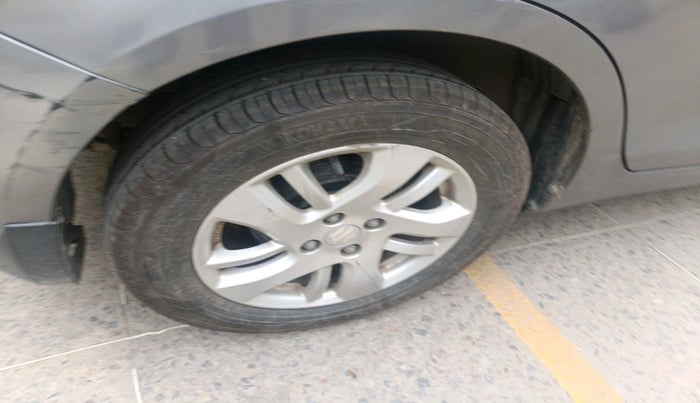2012 Maruti Swift Dzire ZXI, Petrol, Manual, 93,389 km, tyre