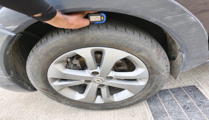 2017 Renault Lodgy 110 PS RXZ STEPWAY 7 STR, Diesel, Manual, 56,577 km, tyre