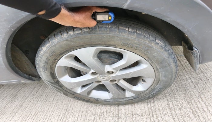 2017 Renault Lodgy 110 PS RXZ STEPWAY 7 STR, Diesel, Manual, 56,577 km, tyre