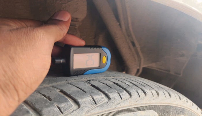 2020 Maruti New Wagon-R LXI CNG 1.0, CNG, Manual, 58,217 km, tyre