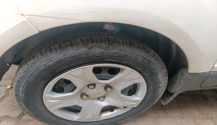 2014 Ford Ecosport TREND 1.5L DIESEL, Diesel, Manual, 1,09,730 km, tyre