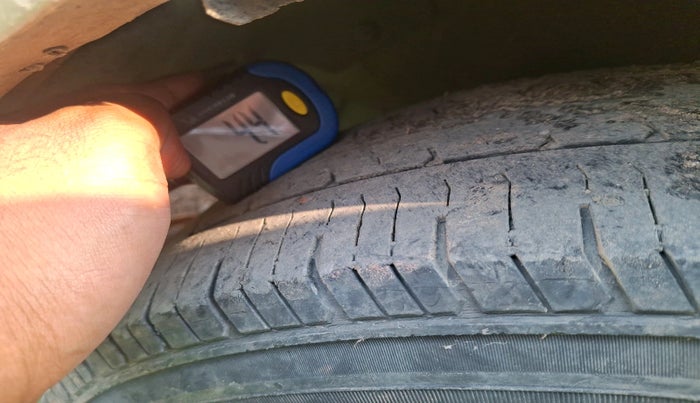 2011 Hyundai i20 MAGNA 1.2, Petrol, Manual, 67,433 km, tyre