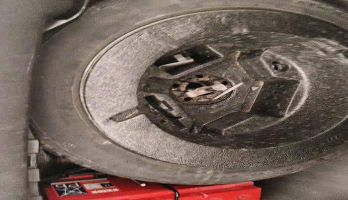 2012 Jaguar XF 3.0 DIESEL, Diesel, Automatic, 1,02,395 km, tyre