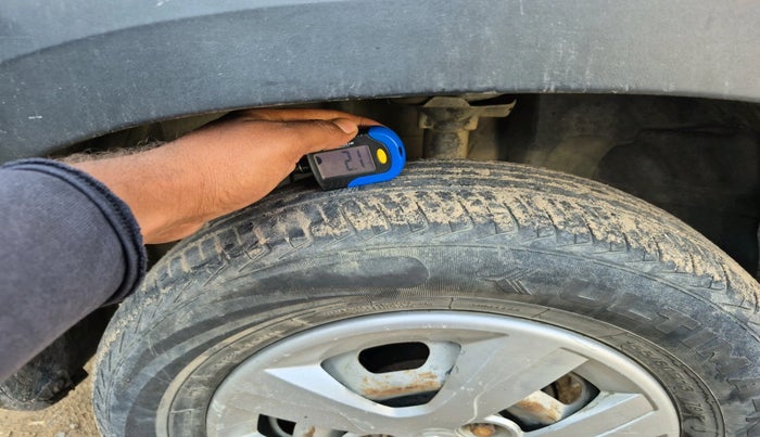 2018 Renault Kwid RXT 1.0, Petrol, Manual, 69,016 km, tyre