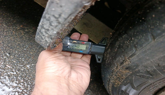 2011 Chevrolet Beat LS PETROL, Petrol, Manual, 60,134 km, tyre