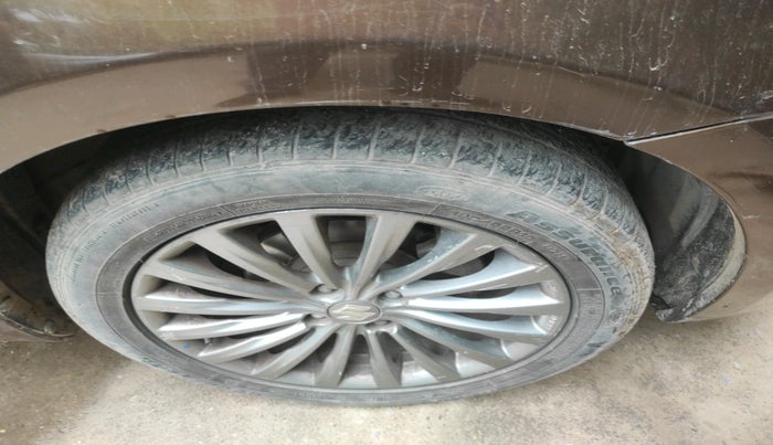 2015 Maruti Ciaz ZDI, Diesel, Manual, 79,502 km, tyre