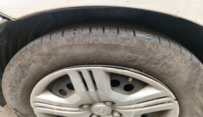 2011 Honda City 1.5L I-VTEC S MT, Petrol, Manual, 1,17,418 km, tyre