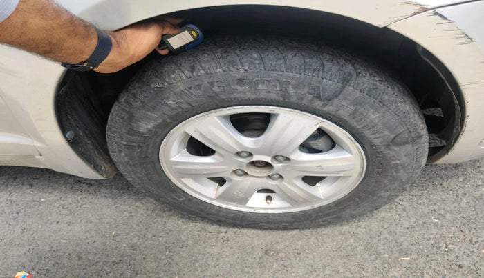 2011 Maruti Swift Dzire ZXI, Petrol, Manual, 60,740 km, tyre