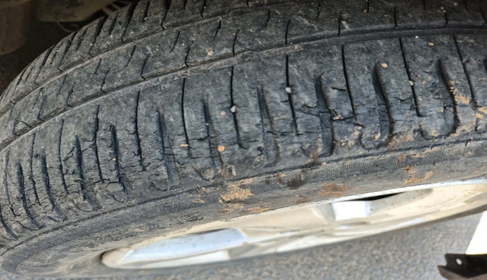 2015 Honda City 1.5L I-VTEC VX (O) MT, Petrol, Manual, 88,366 km, tyre